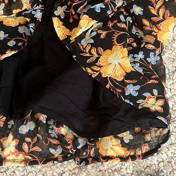 Old Navy Black Floral Blouse Orange Yellow, Shabby Chic, Women’s Sz XS - Picture 10 of 10
